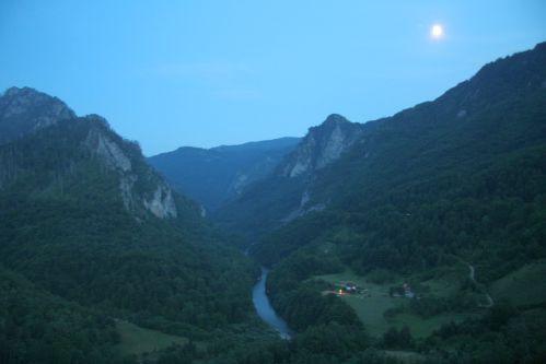 ACCIDENT ÎN MUNTENEGRU. Cum arată un TRASEU MONTAN în ţara în care au murit 18 români 214206