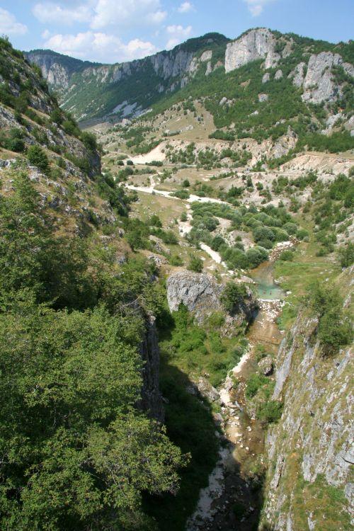 ACCIDENT ÎN MUNTENEGRU. Cum arată un TRASEU MONTAN în ţara în care au murit 18 români 214211