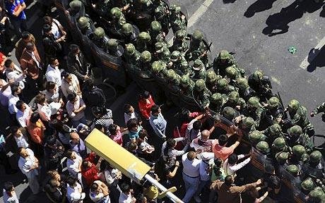 Cel puţin 27 de morţi în urma unor revolte în regiunea chineză Xinjiang