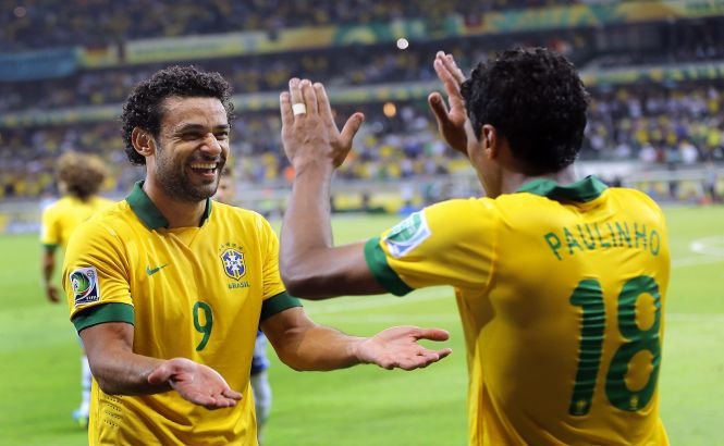 Brazilia este prima finalistă de la Cupa Confederaţiilor, după 2-1 cu Uruguay