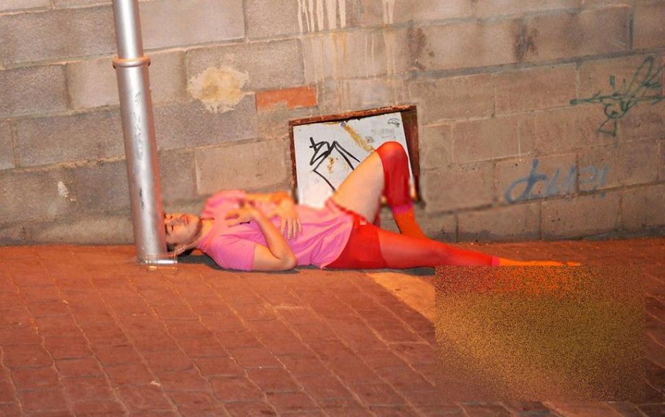 Cum şi-au făcut de râs ţara. "Asistăm la decăderea unei generaţii. E şocant ce vedem pe străzi!" 214713