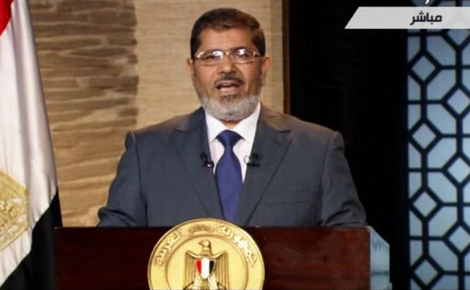 Opoziţia egipteană îl critică dur pe Mohammed Morsi