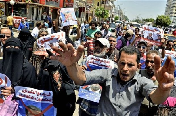 Peste 22 de milioane de egipteni au semnat o petiţie privind demisia lui Morsi