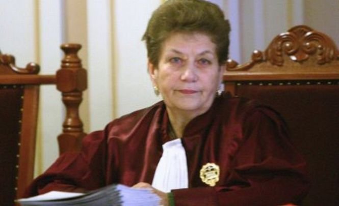 Fostul judecător CCR Aspazia Cojocaru şi-a angajat nepotul la cabinet
