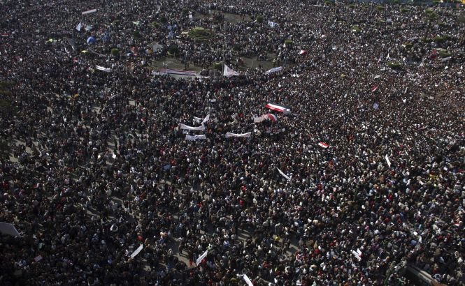 Tahrir Reloaded. Aceste ore pot fi ultimele pentru regimul lui Mohamed Morsi. SURSE: Armata egipteană a preluat controlul televiziunii de stat