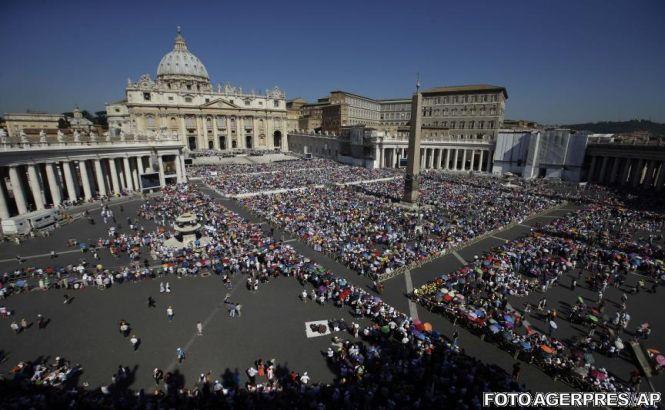 Vaticanul a anunţat că Papa Ioan Paul al II-lea va fi canonizat