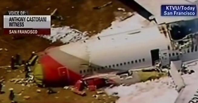 UPDATE: Doi morţi şi 182 de răniţi în urma prăbuşirii avionului Boeing 777 în San Francisco 216159