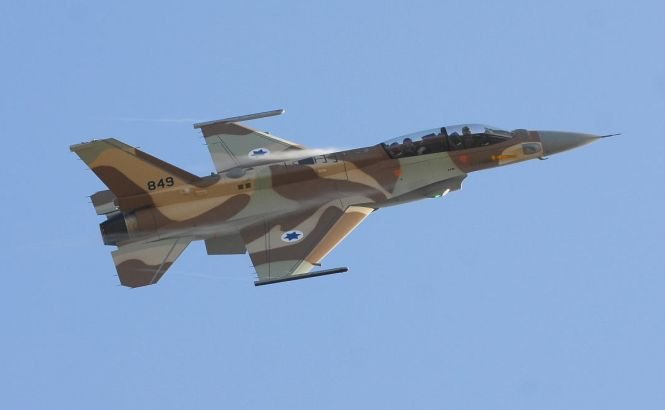 Un avion de vânătoare israelian s-a prăbuşit în Marea Mediterană