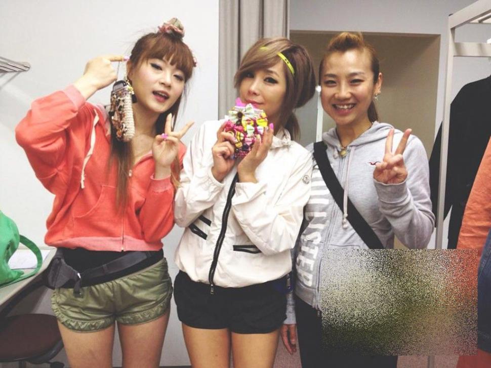 99,9% din cei care văd această poză nu răspund corect la întrebare. Câţi ani credeţi că are fata din imagine? 216441