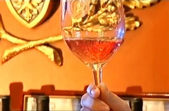 &quot;Fiecare vin poartă în el inima de la Segarcea&quot;. Vinurile româneşti sunt premiate la cele mai mari competiţii din lume