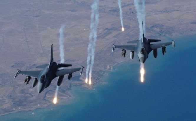 În ciuda situaţiei neclare, SUA vor furniza armatei egiptene avioane F-16