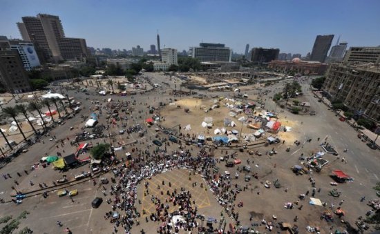 Tensiunea creşte din nou în Egipt. Simpatizanţii lui Morsi spun că nu se vor clinti din stradă
