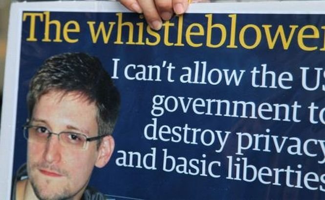 Edward Snowden: &quot;SUA îmi blochează dreptul la azil politic&quot;