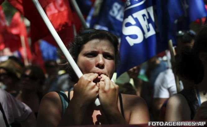 Portugalia: 50 de oameni au protestat în Parlamentul din Lisabona