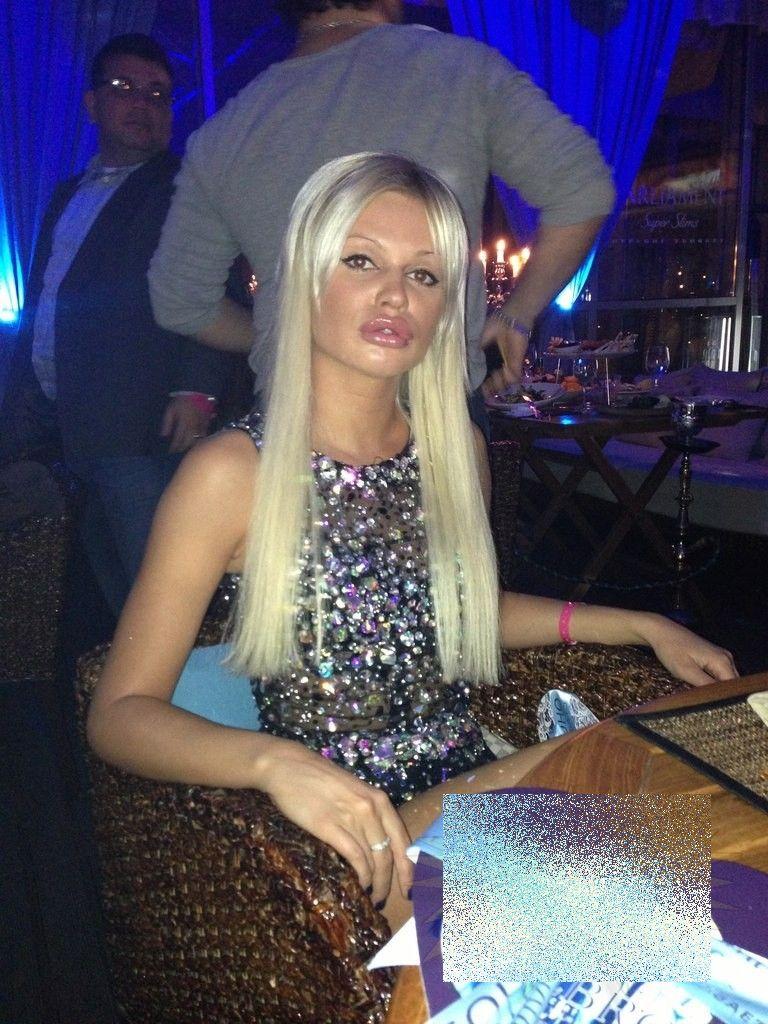 Are un corp perfect, dar dacă îi vezi faţa o să ai coşmaruri. "Şi-a bătut joc de chipul ei, iar acum plăteşte pentru asta" 217408