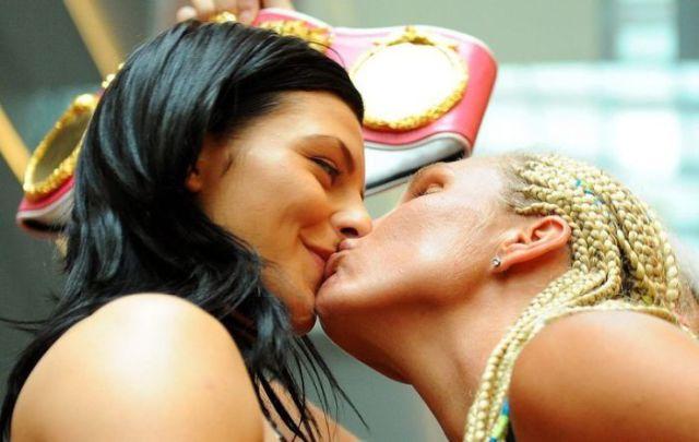 "Boxul nu e pentru ele!" Gestul neaşteptat pe care această sportivă l-a făcut înainte de a intra în ring 217430