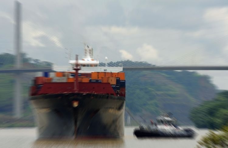 Navă nord-coreeană cu componente de rachete la bord, imobilizată pe Canalul Panama