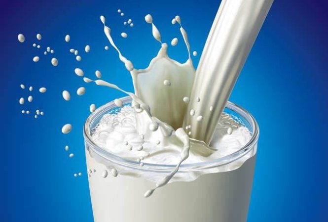 Investigaţie pe piaţa laptelui. Procesatorii riscă sancţiuni de 10% din cifra de afaceri