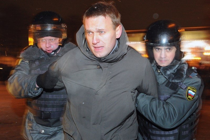 Opozantul lui Vladimir Putin, Aleksei Navalnîi, condamnat la cinci ani de închisoare