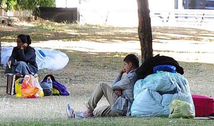 "Ţiganii români m-au înnebunit. Miros îngrozitor pentru că nu se spală". Mărturia şocantă a unui vânzător din centrul Londrei 217816