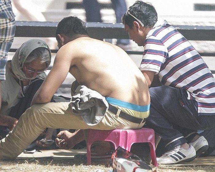 "Ţiganii români m-au înnebunit. Miros îngrozitor pentru că nu se spală". Mărturia şocantă a unui vânzător din centrul Londrei 217823