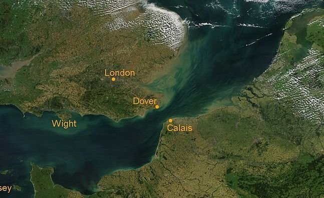 Un avion s-a prăbuşit în Canalul Mânecii. Echipele de salvare britanice şi cele franceze caută aeronava