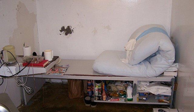 „Este moartea de dinaintea morţii”. Imagini şocante din celulele condamnaţilor la moarte 218649