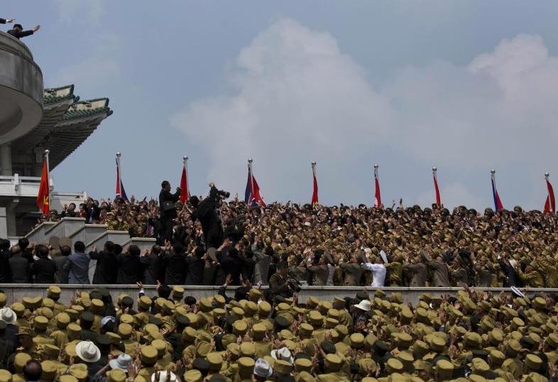 FOTO. Paradă militară impresionantă a Coreei de Nord, la 60 de ani de la armistiţiul cu Coreea de Sud 219083