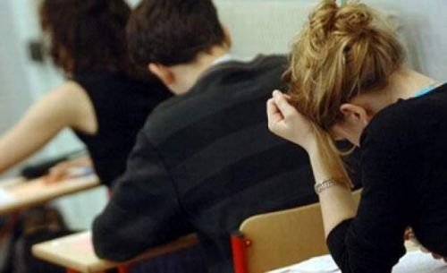 Oficial: 49% dintre profesori şi învăţători au picat examenul de definitivat