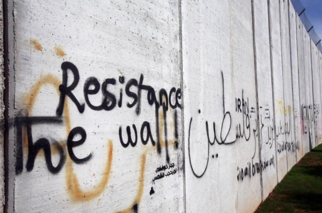 Moment istoric. Israelienii şi palestinienii fac primii paşi spre pace