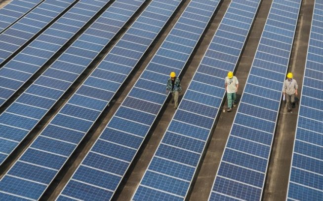 UE şi China au ajuns la un acord în disputa privind panouri solare