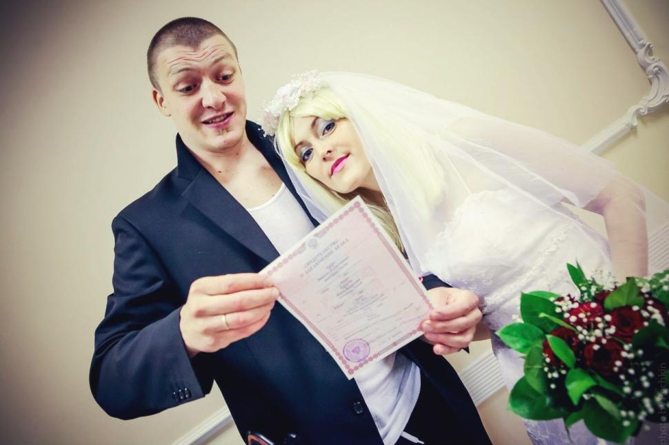 E de necrezut ce a făcut mirele, la 2 minute după ce s-a căsătorit. "Era în mijlocul străzii şi ne uitam cu toţii la el" 219495