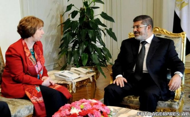 Mohamed Morsi a respins oferta de reconciliere naţională prezentată de Catherine Ashton