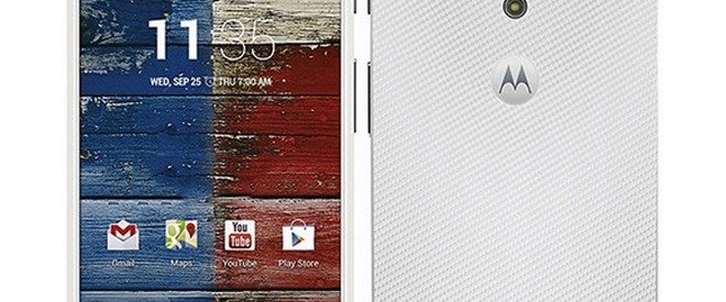 Prima operă comună Google-Motorola: telefonul Moto X deja depăşit moral