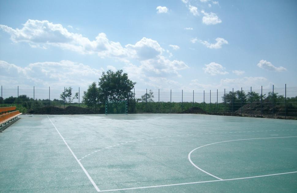 (P) La Titu, Regio susţine îmbunătățirea accesului la educaţie 219559