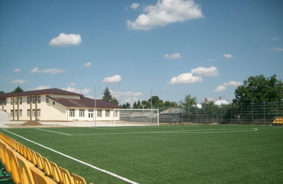 (P) La Titu, Regio susţine îmbunătățirea accesului la educaţie 219560