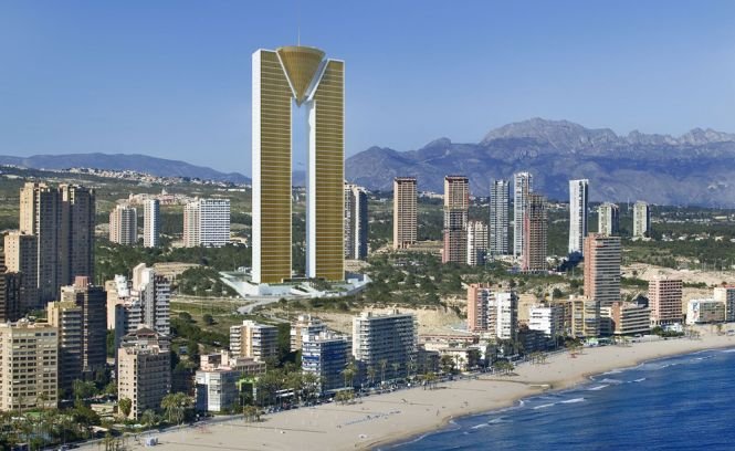 Un zgârie-nori de 50 de etaje din Spania, construit fără lift
