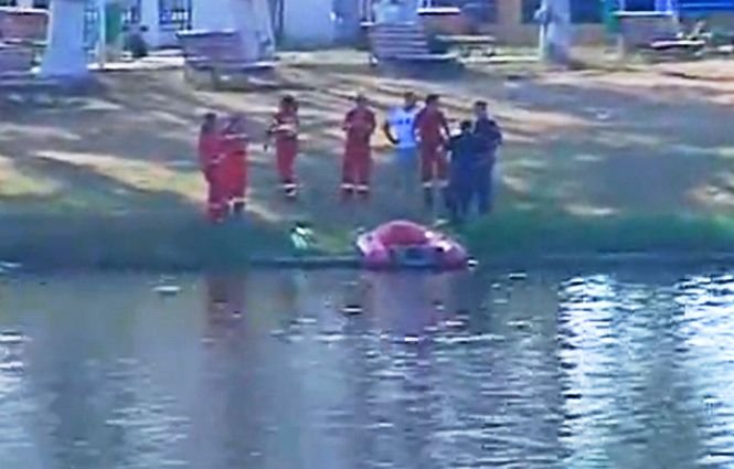 Un băiat de 14 ani a murit înecat într-un lac din Buftea