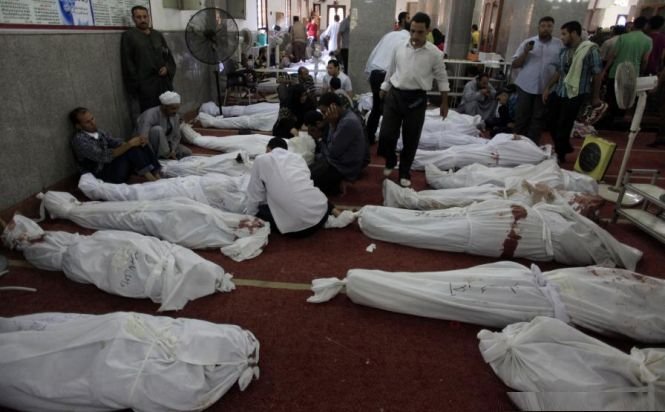 Cea mai sângeroasă zi din Egipt. Peste 578 de persoane au murit, în urma confruntărilor dintre armată şi manifestanţi