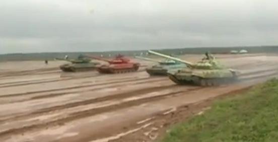 Rusia a fost gazda primei ediţii a biatlonului tancurilor