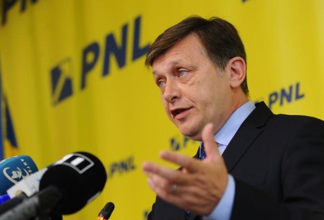 EXCLUSIV. Crin Antonescu: PNL nu coabitează, nici cu Traian Băsescu, nici cu DNA