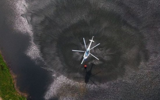 Un elicopter s-a prăbuşit în Marea Nordului. Patru persoane au murit şi 14 au fost salvate