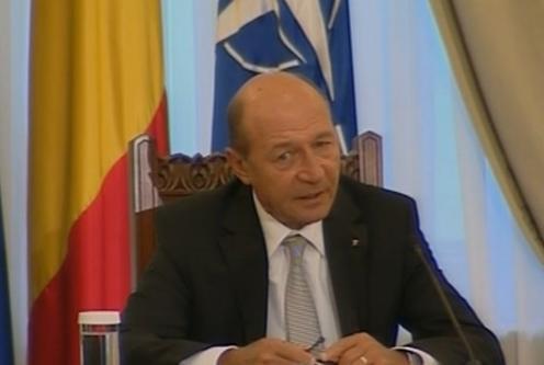 Băsescu: Obligaţia dumneavoastră este transmiterea corectă a ceea ce se întâmplă în România. Unii şefi de misiune ţin să coafeze realităţile