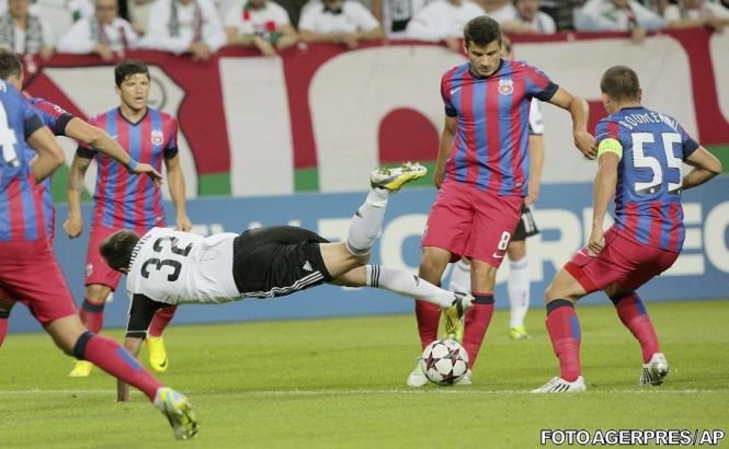 Steaua s-a calificat în grupele Ligii Campionilor, după 2-2 la Varşovia cu Legia