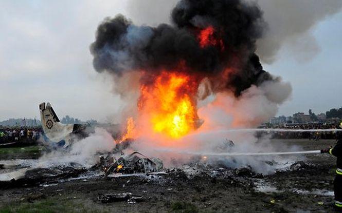 Un avion MIG 21 a luat foc, la Bacău