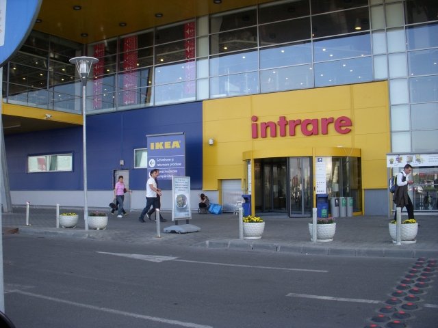 Suma FABULOASĂ pe care un român a lăsat-o la magazinul IKEA din Bucureşti. A plătit CASH
