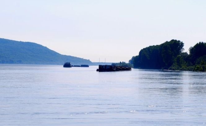 Un căpitan de navă a fost găsit mort pe malul Dunării 