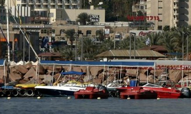 Egiptul susţine că a dejucat un atac &quot;terorist&quot; pe Canalul Suez