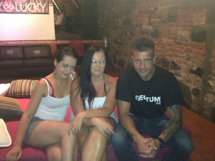 Este cea mai INDECENTĂ propunere pe care a postat-o cineva pe internet. Are doar 21 de ani şi vrea să facă asta 223756