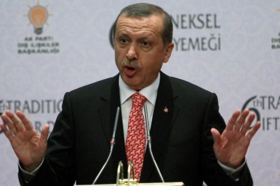 Erdogan: Turcia sprijină o intervenţie în Siria indiferent că se doveşte sau nu folosirea de arme chimice